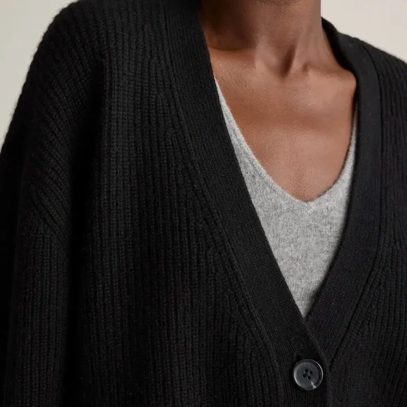 NWT! QUINCE Mongolian Cashmere Oversized Boyfriend Cardigan Sweater Black Small - Picture 8 of 11